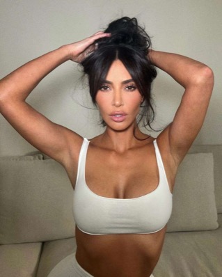 Traptox to nowy botoks wg Kim Kardashian. Na czym to polega?